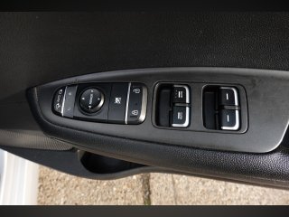 /photos/10416/51bc962e-130c-a1c6-8ec5-2f475f7c44ed_i320x240.jpg